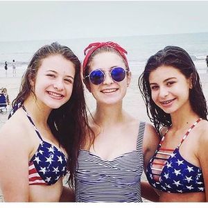 Meet your Posher, Isabella